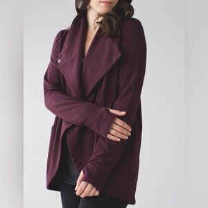 LULULEMON EUC SIZE 6 THAT’S A WRAP/ heathered Bordeaux drama